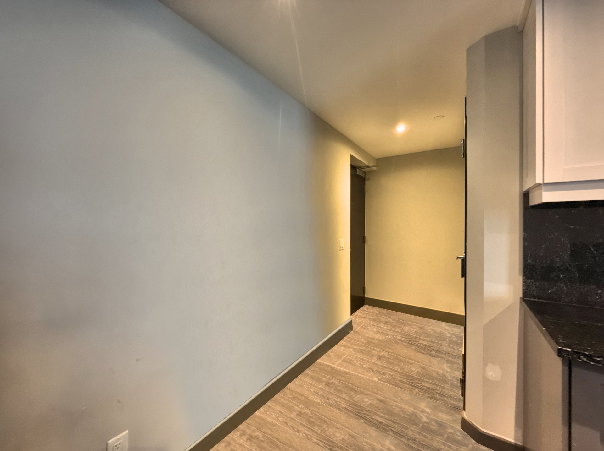 Empty hallway after decluttering