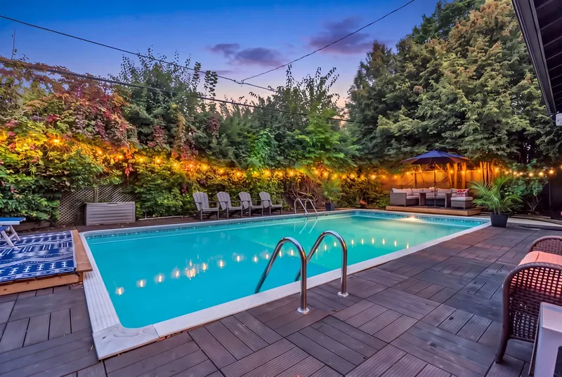 Pool deck and lounge at dusk — Pickering real estate photography by Estate Shutter