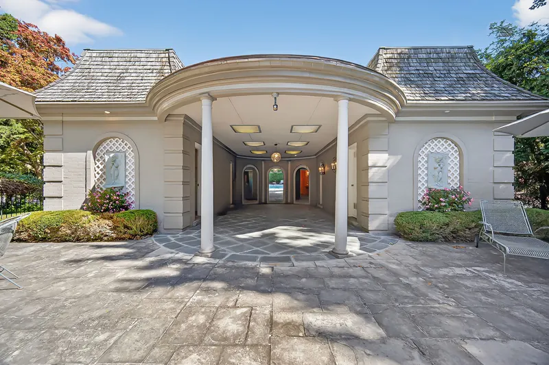 Porte-cochère of a London estate — London real estate photography by Estate Shutter