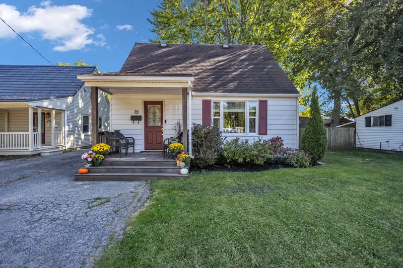 Front elevation — Stratford real estate photography by Estate Shutter