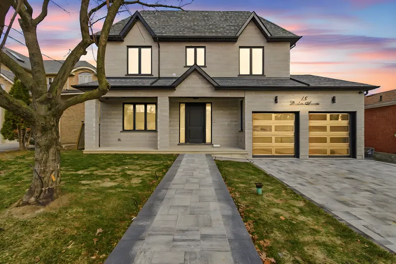 Modern custom build at twilight — Toronto real estate photography by Estate Shutter